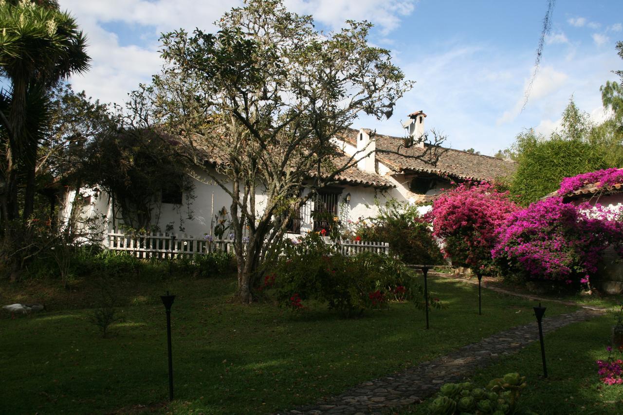 Hotel Hacienda Baza Tibana Kültér fotó